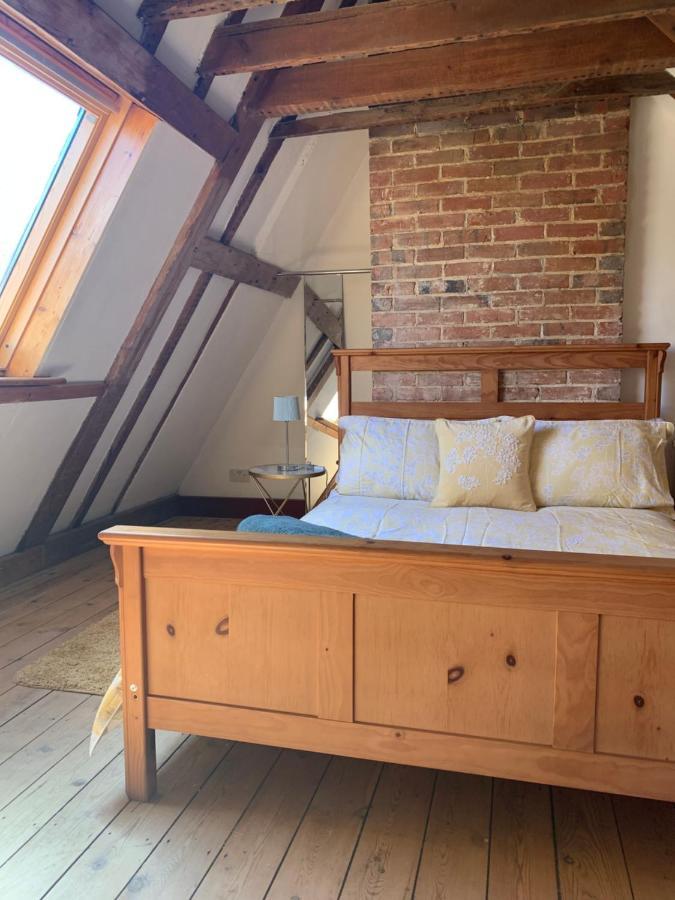 Stunning 1 Bedroom Self Contained Apartment Hythe (Kent) Exterior foto